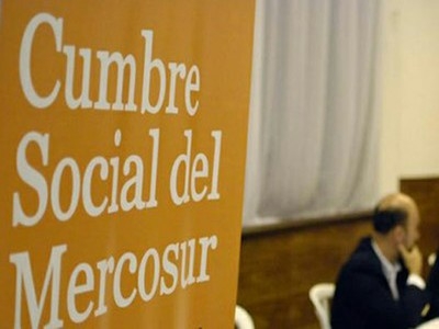 Declaración de la XV Cumbre Social del Mercosur Montevideo 10 y 11 de julio de 2013